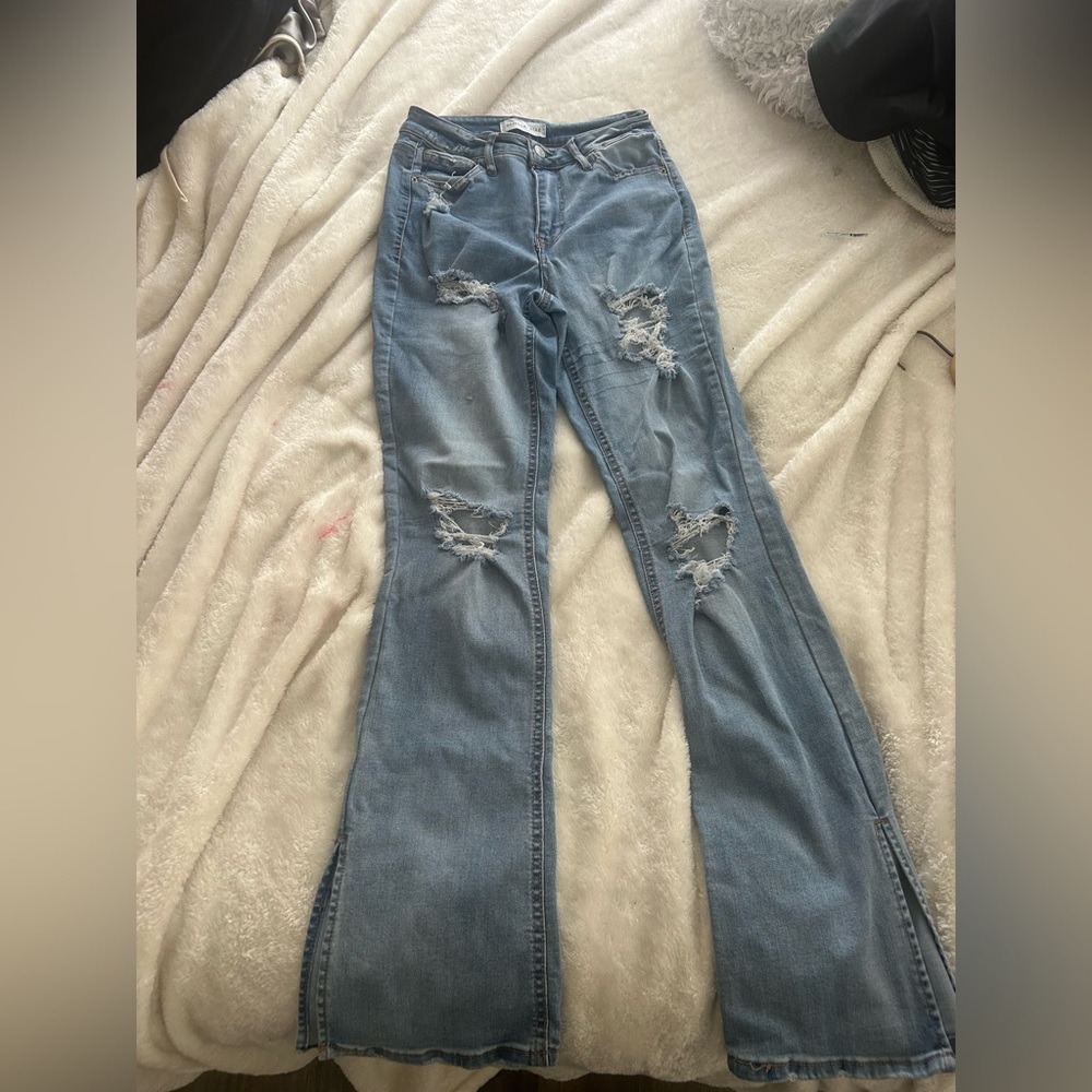 Women's Distressed Blue Jeans